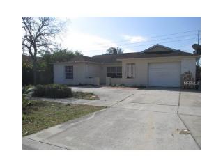 2530 Blossom Lake Dr, Tarpon Springs, FL 34691-6768