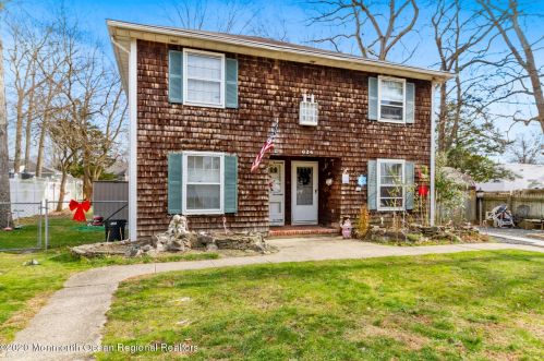 624 Mistletoe Ave, Point Pleasant Beach NJ  08742-2706 exterior