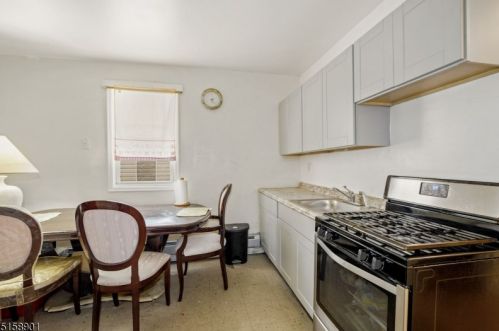 721 18 Ave, Irvington NJ 07111-3712 exterior