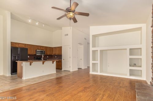 1684 Park Ave, Gilbert, AZ 85234-6155