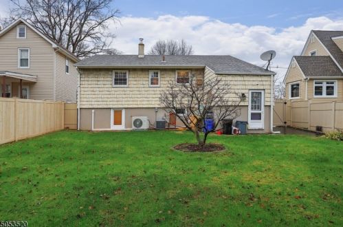 698 Lake Ave, Rahway, NJ 07065-2303