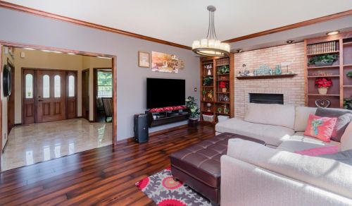 20 Lockerbie Dr, Valpo IN  46385-9287 exterior