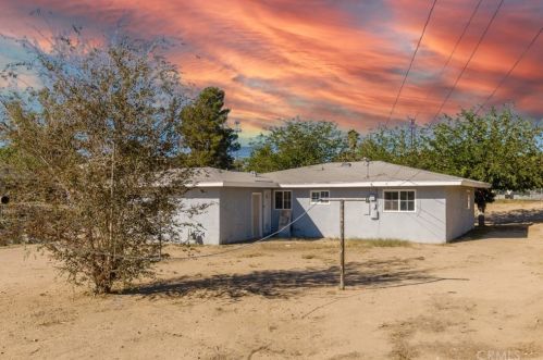 16434 Yucca Ave, Victorville CA  92395-3533 exterior