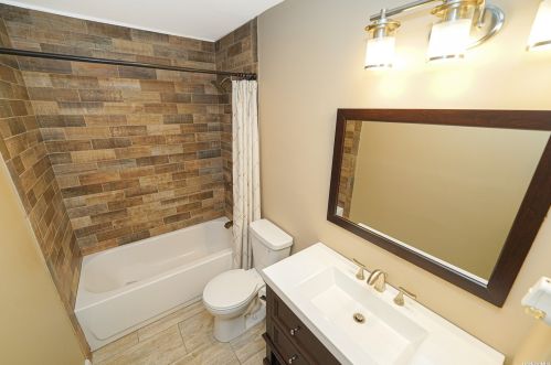 53 Rogues Path, Huntington Station NY  11746-2736 exterior