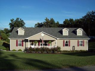 266 Bobcat Trl, Caryville TN  37714-4368 exterior