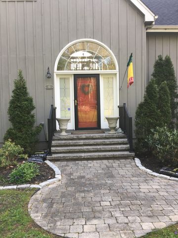 12 White Clay Dr, Landenberg, PA 19350-9308
