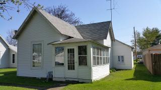 103 Perry St, Kirklin, IN