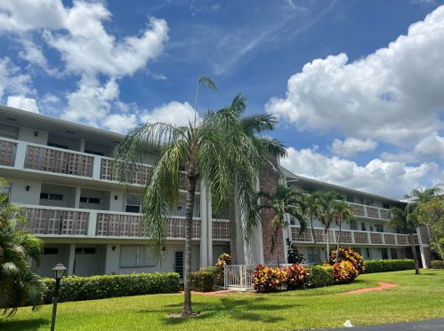 20 13th St, Boca Raton, FL 33432-7003