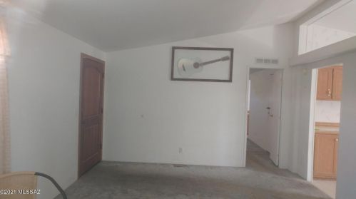 9355 Vicki Dr, Tucson, AZ 85736-2618
