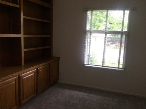 1018 Edinburg Ln, Denton TX  76209-1249 exterior