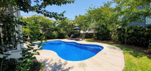 2979 Riverwood Dr, Mount Pleasant SC  29466-8165 exterior