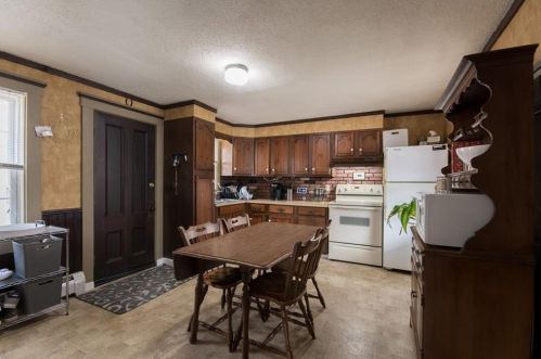 181 Main St, Coventry, RI 02816-7851