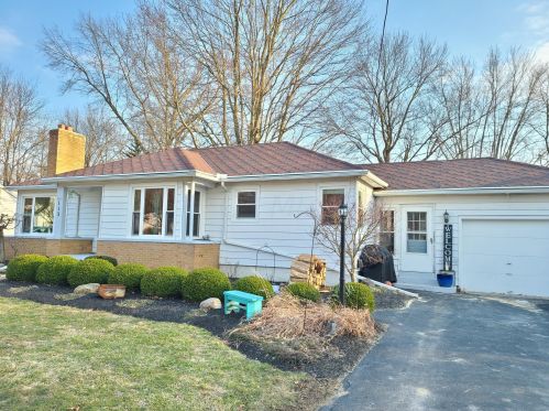 113 Switzer Dr, Sugar Grove Lake, OH 44833-1464