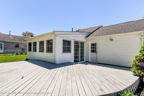 13 Monterey Dr, Hazlet NJ  07730-2143 exterior