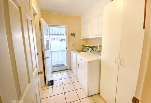 18601 Newland St, Huntington Beach CA  92646-1848 exterior