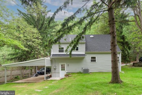 15 Cedar Hollow Rd, Paoli PA  19301-1739 exterior