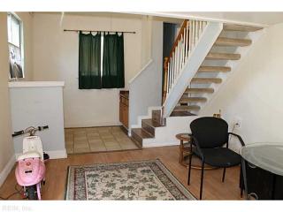 4933 Jeanne St, Virginia Beach VA  23462-2617 exterior