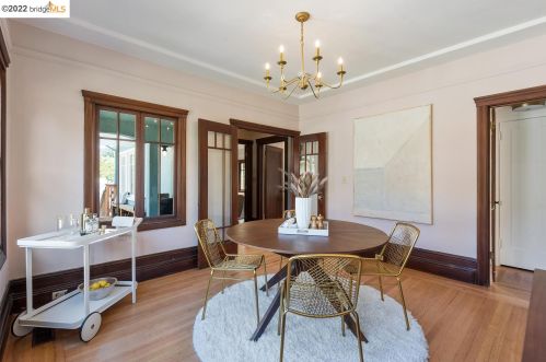 2718 Russell St, Berkeley CA 94705-2333 exterior