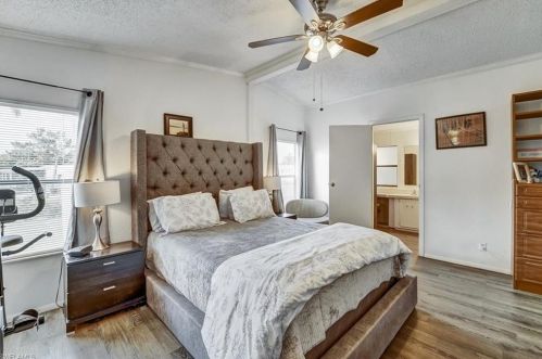 16 Derhenson Dr, Naples FL  34114-8204 exterior