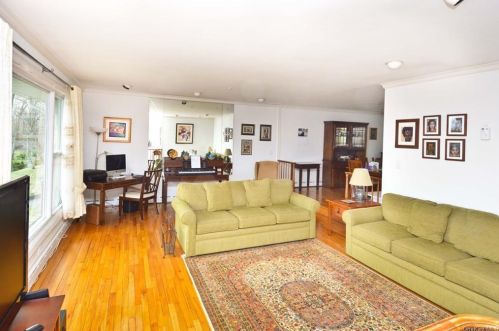 319 Old Colony Rd, Hartsdale, NY 10530-3619