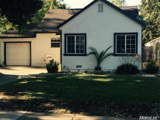 3121 35th Ave, Sacramento, CA 95824-1051