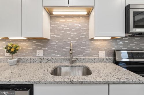 3008 Fall Hill Ave, Fredericksburg, VA 22401-3046
