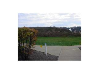 604 Sonie Dr, Sewickley, PA 15143-8592