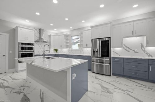 28658 San Lucas Ln, Bonita Springs, FL 34135-8300