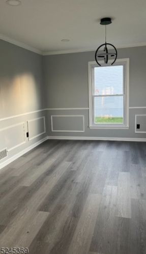 14 Ironwood Way, West Paterson NJ  07424-2019 exterior