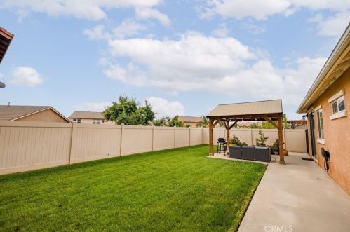 1361 Crown Imperial Ln, Beaumont CA  92223-8487 exterior