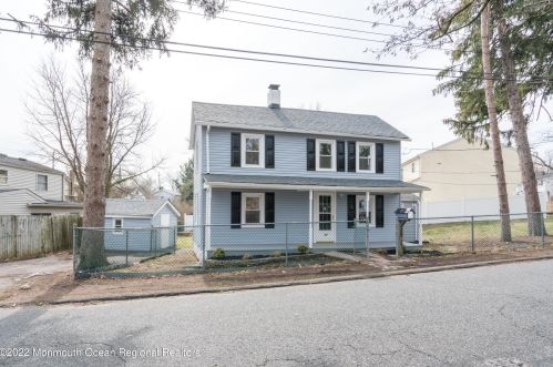 17 Chestnut St, East Brunswick, NJ 08816-4430