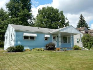 2780 Brunswick Rd, Youngstown, OH 44511-2116