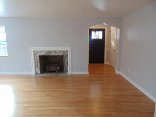 1528 Graham Blvd, Pittsburgh, PA 15235-2730