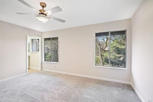 930 Live Oak Ave, Ukiah CA  95482-3733 exterior