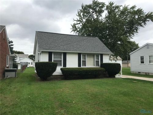 404 Yeasting St, Gibsonburg, OH 43431-1424
