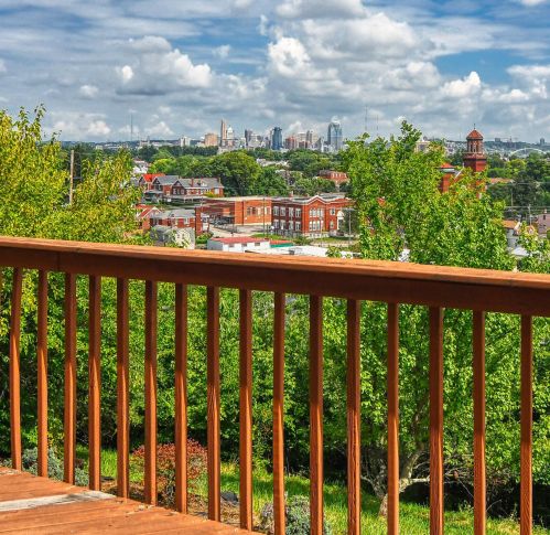 636 Pointe Benton Ln, Covington, KY 41014-1100