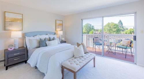 1069 Homestead Rd, Sunnyvale CA  94087-5156 exterior