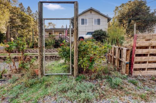 17155 Oscar Dr, Grass Valley CA  95949-7220 exterior