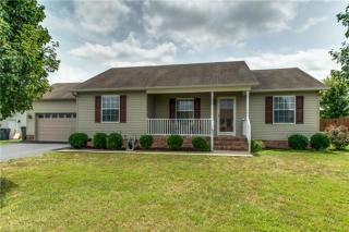 1621 Robert Rd, Columbia, TN 38401-5438