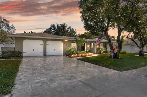 6321 Hidden Valley Ct, Orlando, FL 32819-4117
