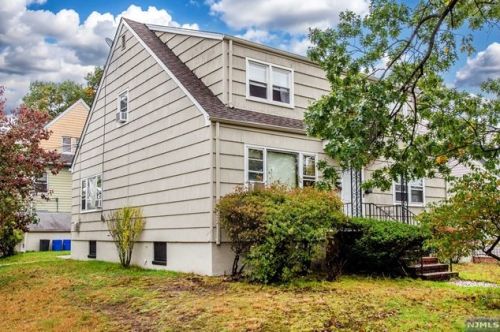 225 Montclair Ave, Newark, NJ 07104-2321