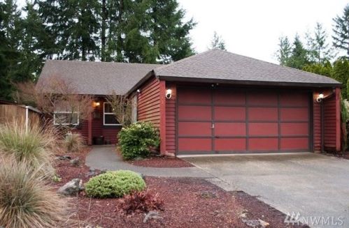645 Malibu Dr, Olympia, WA 98503-1367