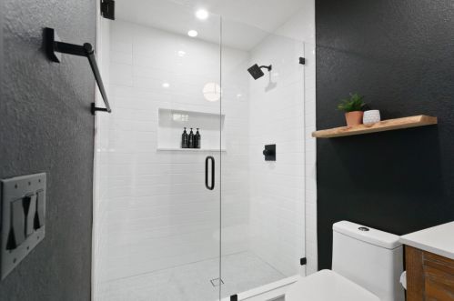 2121 Campton Cir, Rancho Cordova CA  95670-8348 exterior