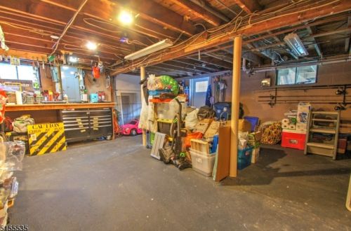 25 Grandview Ln, West Milford NJ  07480-1424 exterior