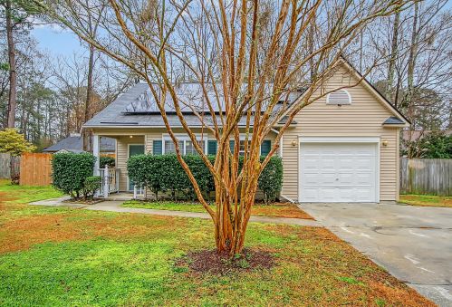 130 Chandler Dr, Ladson SC  29456-4800 exterior
