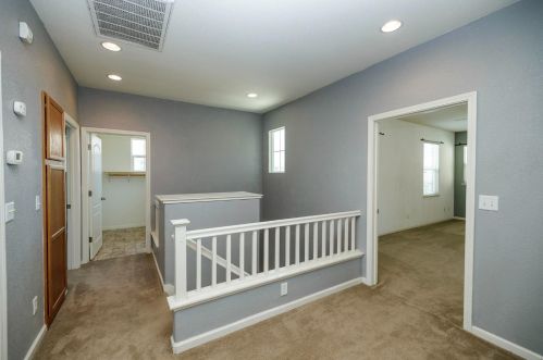 17122 Pacific Oak Ln, Lathrop CA  95330-8526 exterior