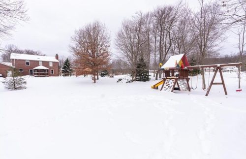 88 Old Hickory Ln, Grove City PA 16127-4663 exterior