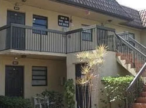 10476 10th St, Hollywood, FL 33026-3934