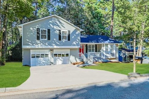 5626 Boggs Dr, Stone Mountain GA  30087-5742 exterior