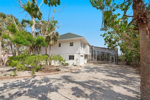 2042 Wild Lime Dr, Sanibel, FL 33957-2406